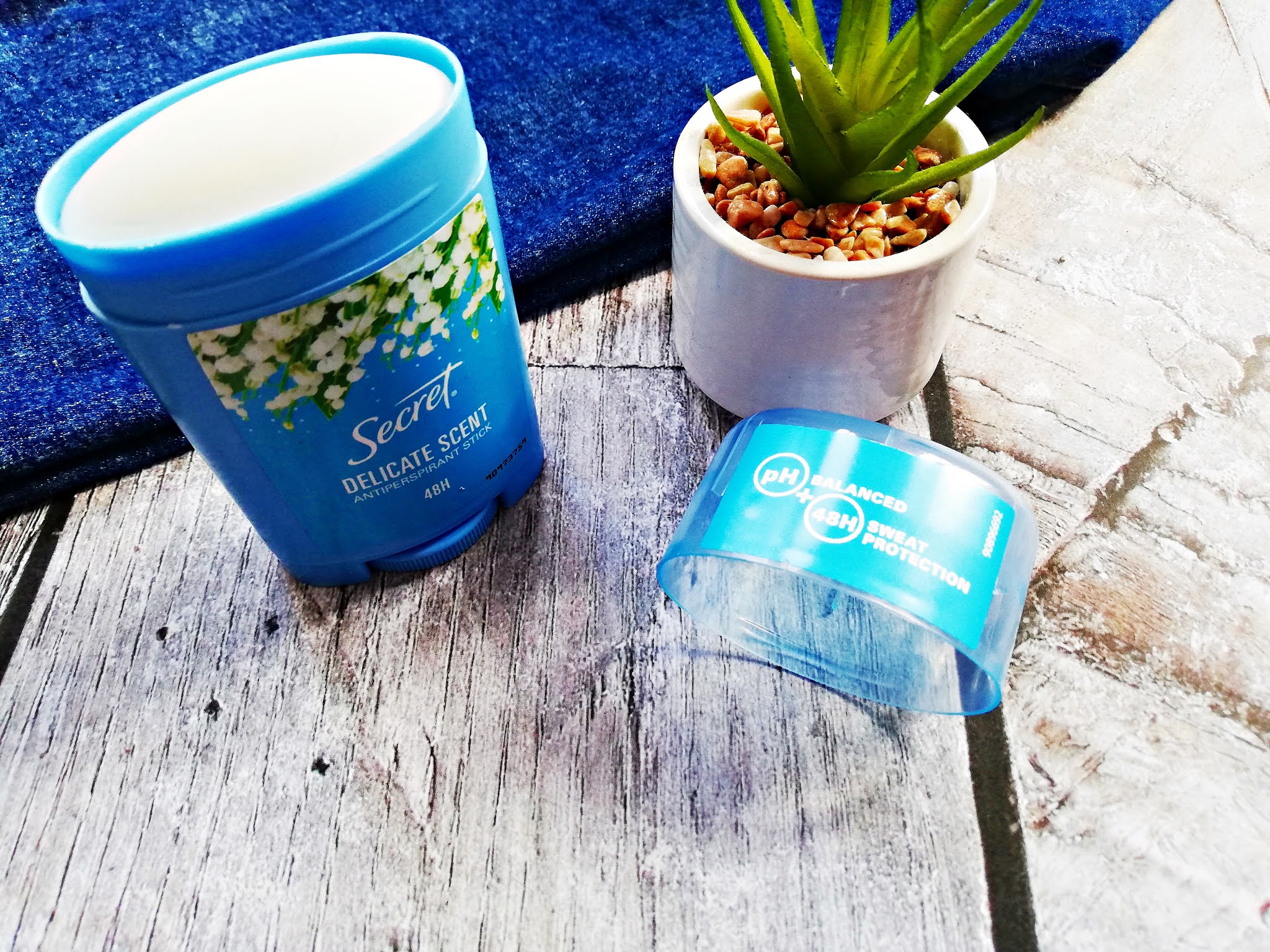 Anqelique Secret, Delicate Scent Antiperspirant Cream Stick (Kremowy