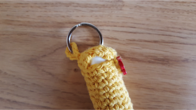 Crochet lip balm keychain cozy - tutorial and pattern