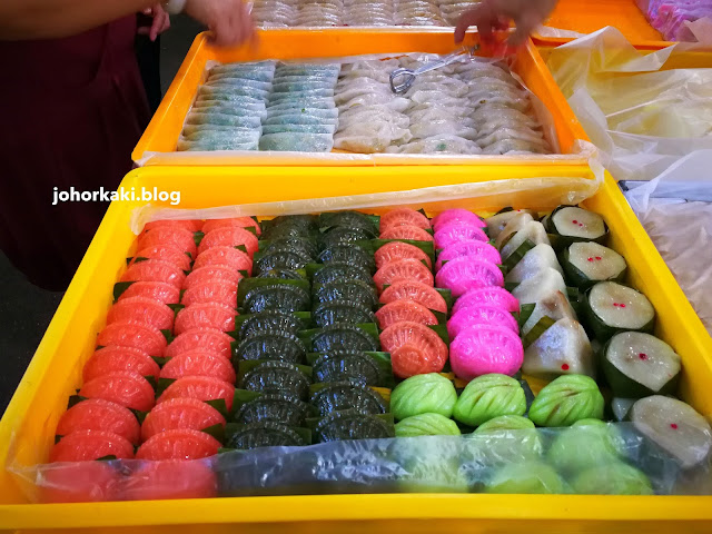 Dong Hong Traditional Kueh. Sri Tebrau Hawker Centre 东鸿糕粿.大马小贩中心 Dong-Hong-Traditional-Kueh-Sri-Tebrau-Hawker -Centre-东鸿糕粿.大马小贩中心