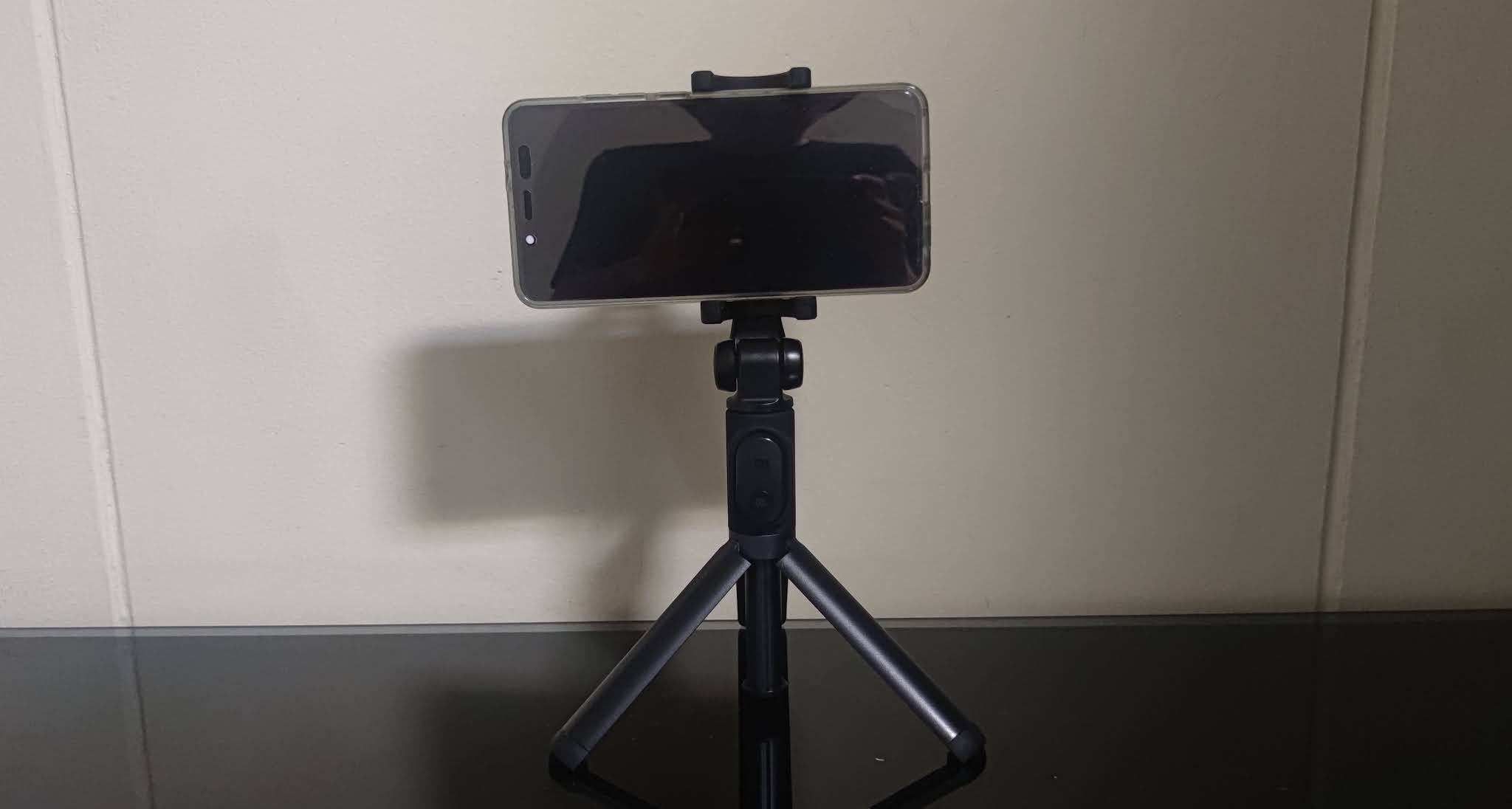 Xiaomi Selfie Stick and Tripod with Bluetooth Remote XMZPG01YM Review