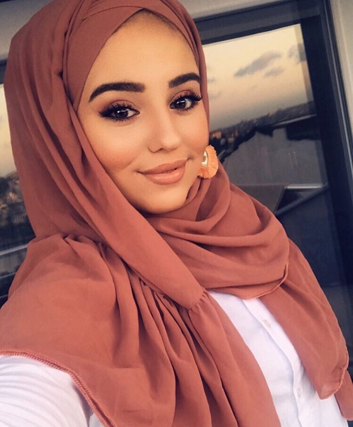 Gambar Muslimah Cantik Berhijab (14 Gambar)
