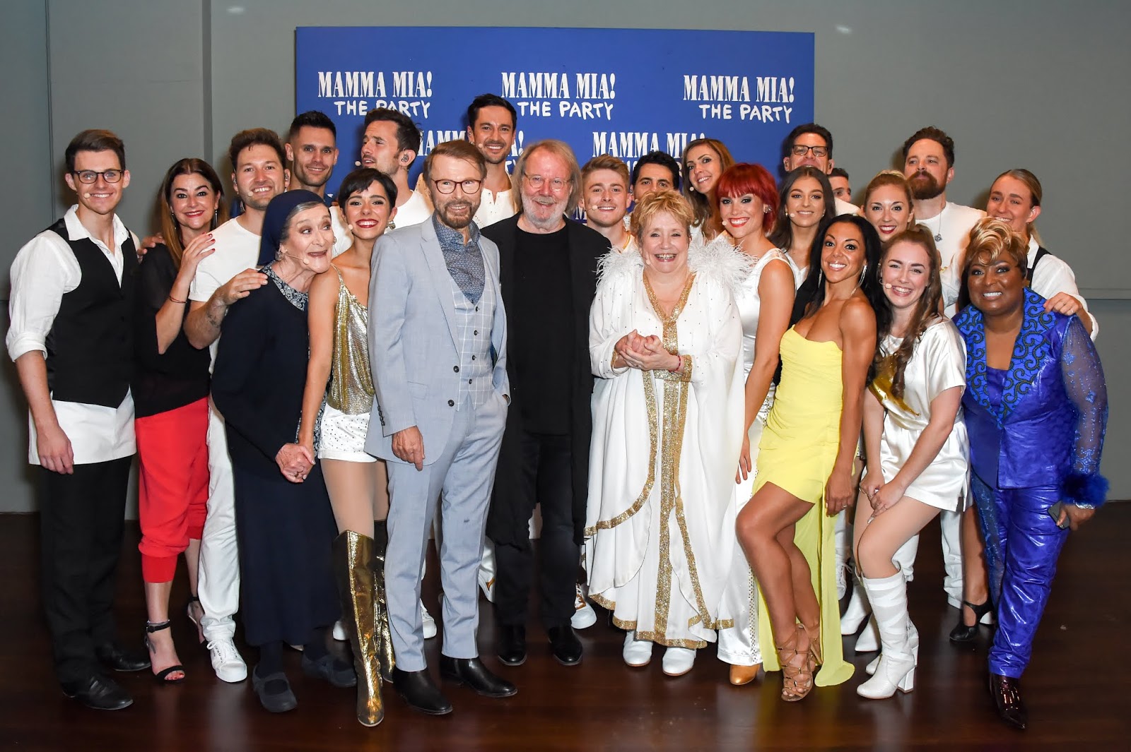 Jonathan Baz Reviews... Mamma Mia! The Party Review