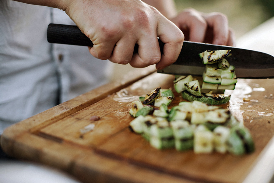 Creating gourmet dishes: 10 Tips to cook like a chef