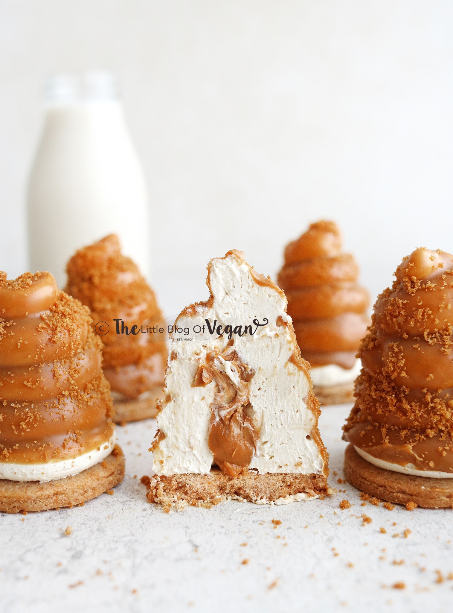 Biscoff Flødeboller Biscoff filled marshmallow cookie