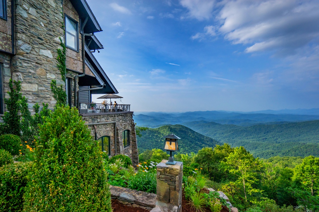 Sweet House Dreams Far Horizons, 1924 Mountain House in Blowing Rock