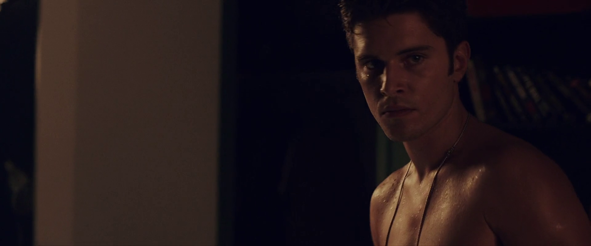 ausCAPS: Ronen Rubinstein nude in Smiley Face Killers