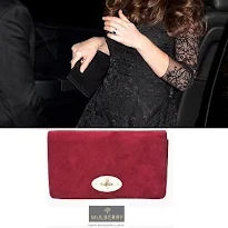 MULBERRY Clutch, ASOS Maternity Dress and STUART WEİTZMAN Pumps Kete Middleton