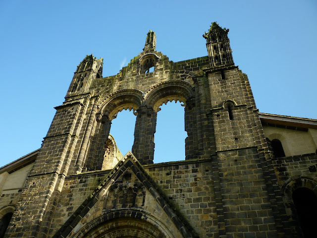 kirkstall abbey and abbey house museum via lovebirds vintage