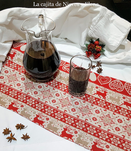 Glühwein, vino caliente especiado de Navidad