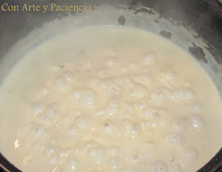 Tallarines con pollo en salsa 