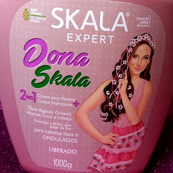 Testei-a-máscara-capilar-Vegana-Dona-Skala-da-Skala-expert