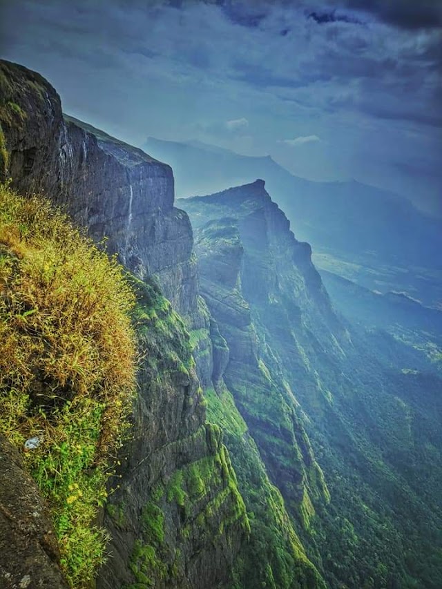 7 Best and Historic Trekking Places In Maharastra | HR GLOBAL MAGAZINE