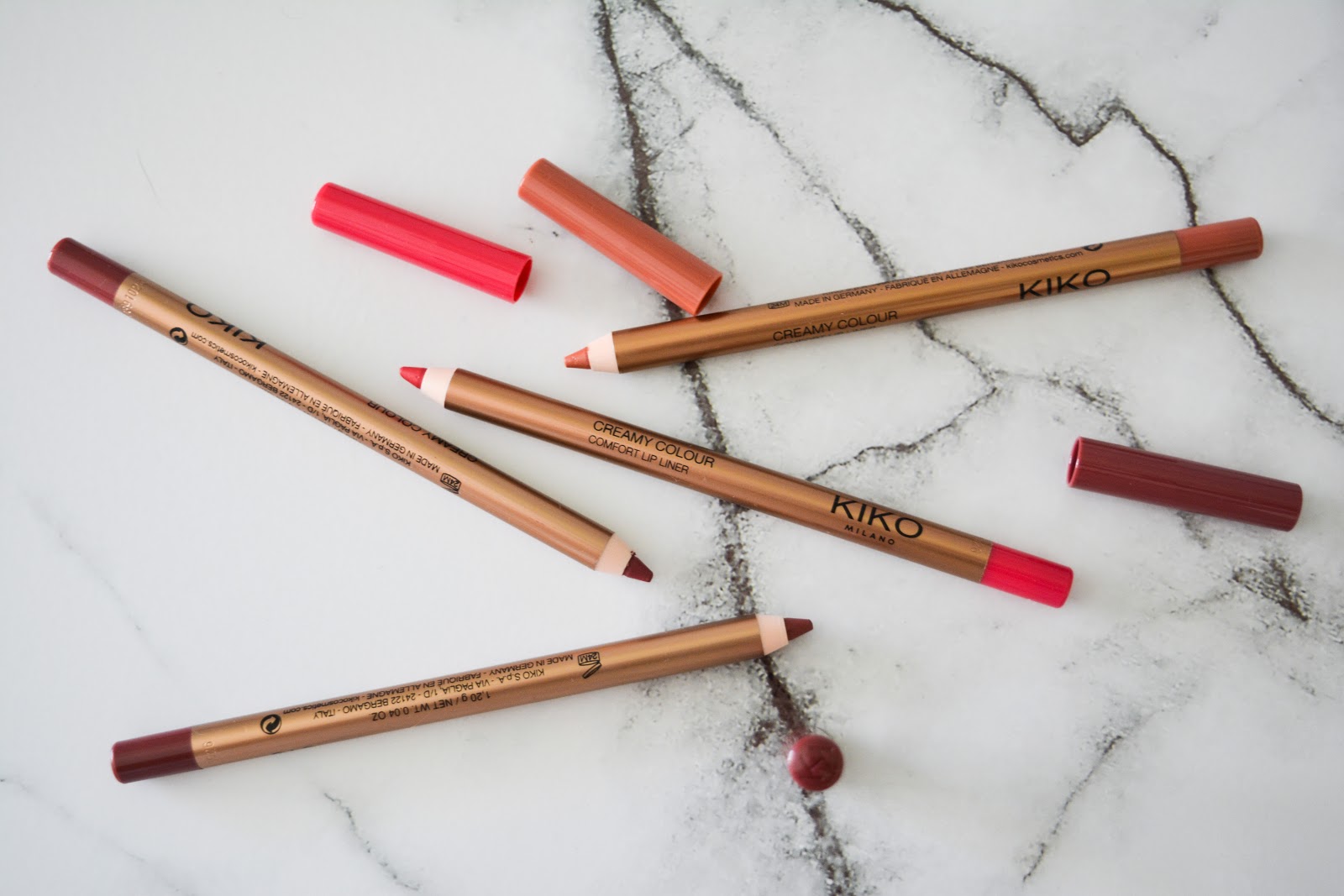 Kiko Creamy Colour Comfort Lip Liner 2 Pink Ivory Makeup