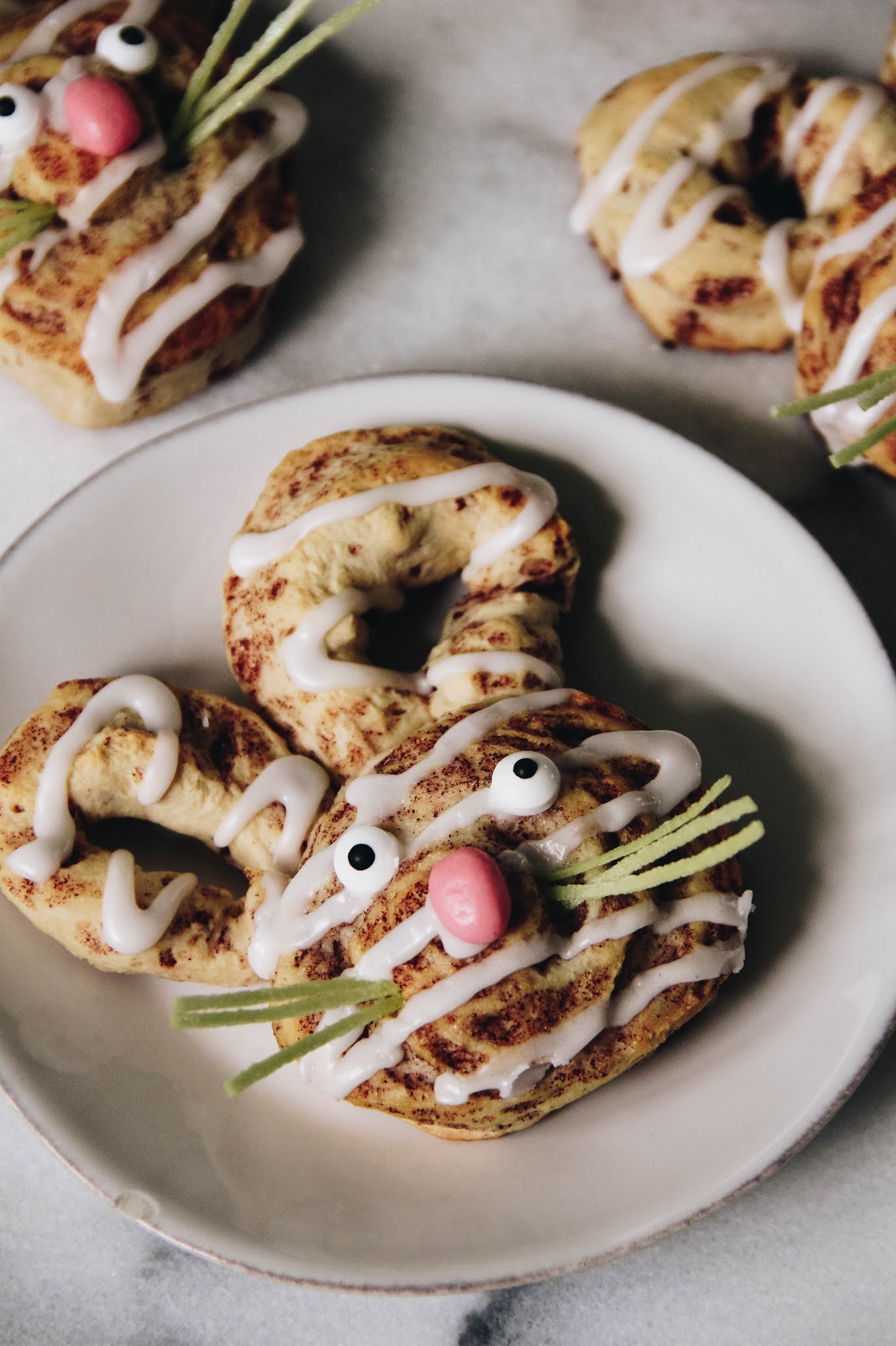 Cinnamon Roll Bunnies Home On Oak