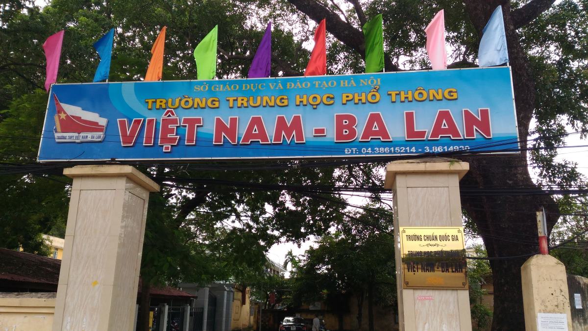 Việt Nam - Ba Lan - Trường THPT công lập quận Hoàng Mai - Hà Nội (Ảnh: Duancondotel)