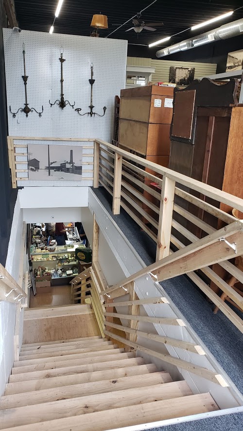 Kammy's Korner NOW OPEN! The Parma Antique Mall Upstairs!