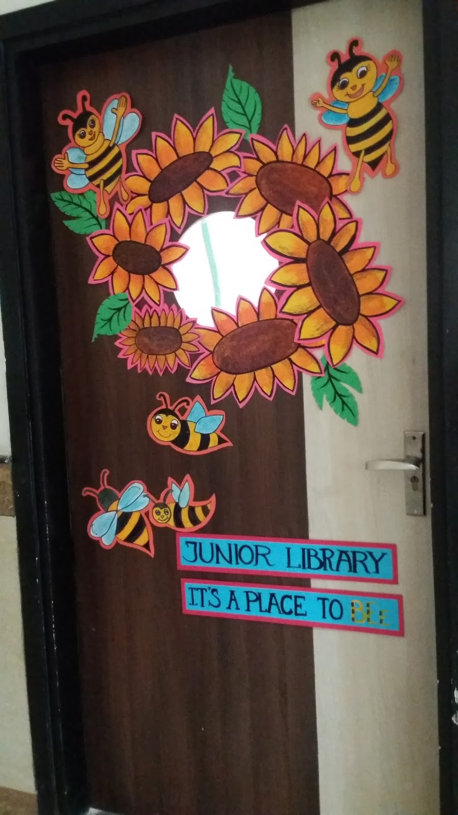 Art ,Craft ideas and bulletin boards for elementary schools Door Decoration Idea