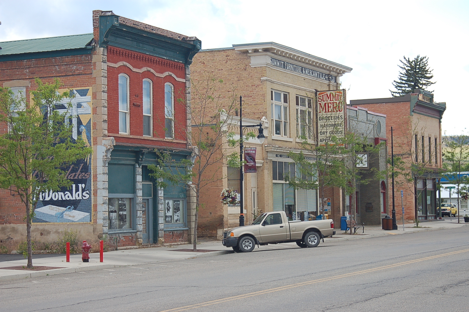 A Ford on the Lincoln (22) WestWendover Nevada Coalville Utah