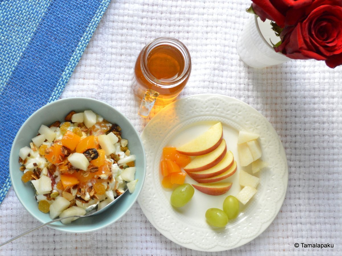 Cottage Cheese with Fruits Tamalapaku