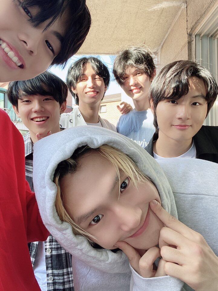 Interview with/avec BXK