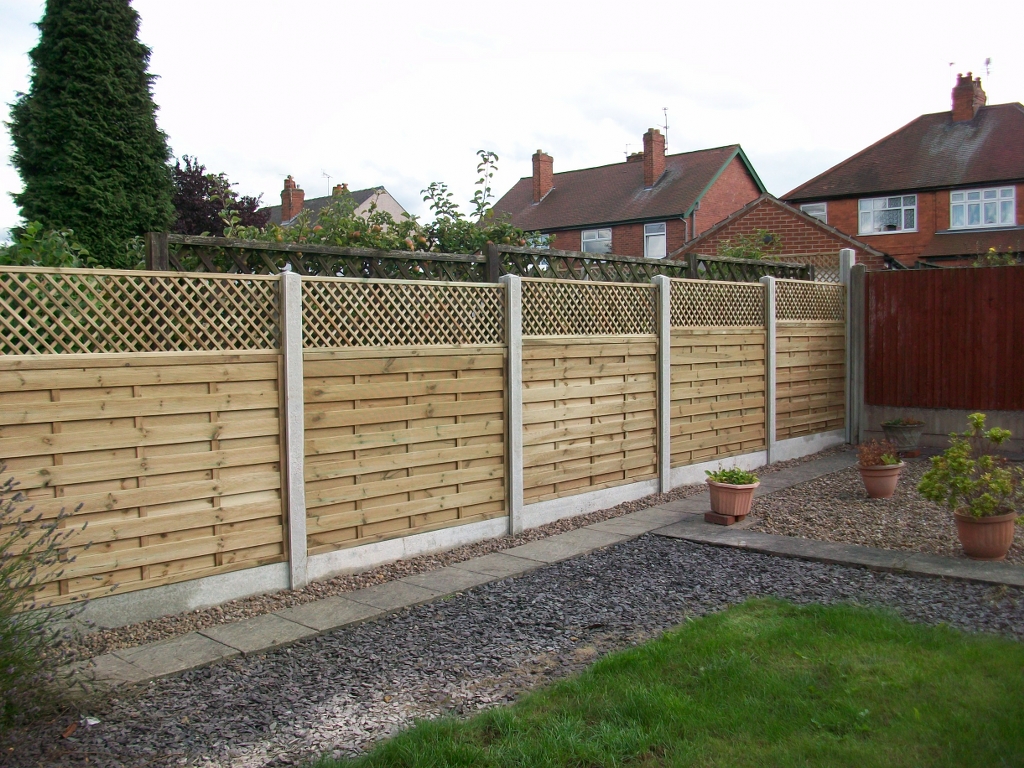 How can you Enhance Garden Fencing with Trellis? LONDON GARDEN SERVICES