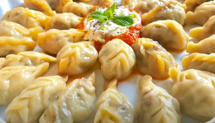 طريقة عمل عجينة المنتو