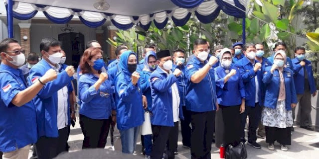DPD Dan DPC Se-Sumut Tolak Penetapan Moeldoko Versi KLB Sibolangit DPD Dan DPC Se-Sumut Tolak Penetapan Moeldoko Versi KLB Sibolangit