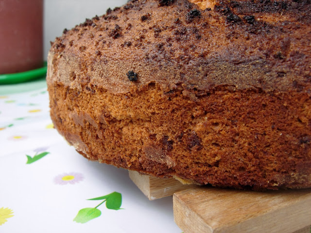 l’umore di oggi - ciambellone con amaretti e mele