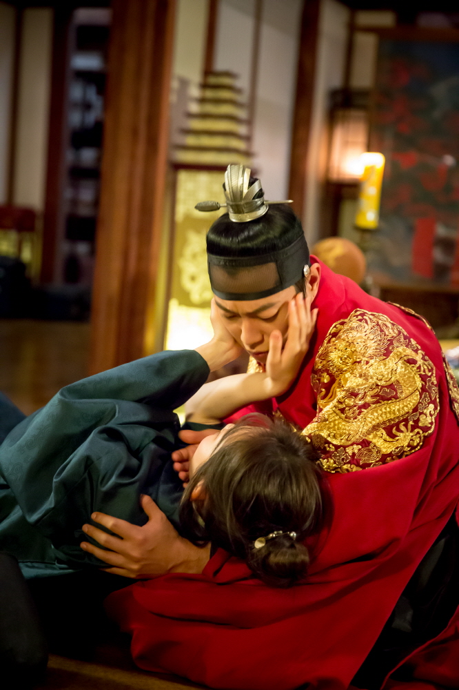 дорама брызги любви 2015 корея. дорама цветовая лихорадка дорама. ан хё-соп. брызги любви дорама. брызги любви дорама.