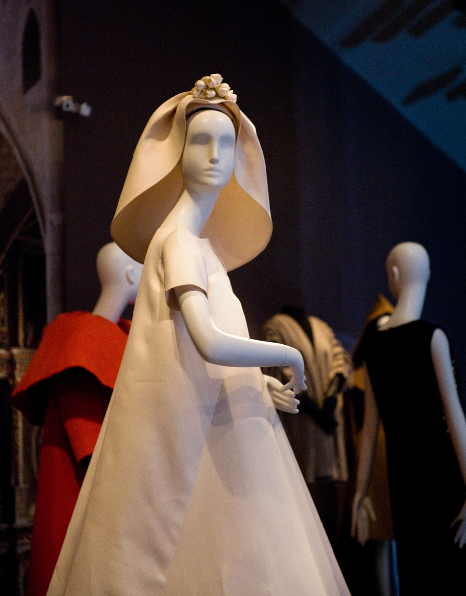 APERÇU Balenciaga and Spain