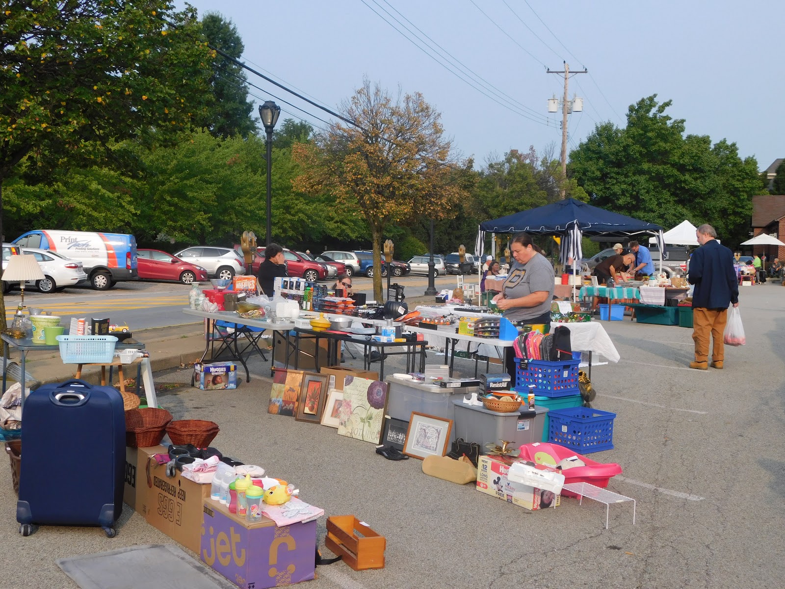 Odds and Ends Sunday Farmer's Market in Aspinwall, Pennsylvania