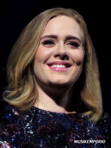 Kumpulan Lagu Terbaik Adele DOWNLOAD MP3 GRATIS Full Album Rar