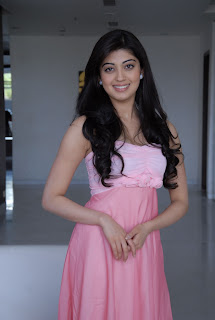 Pranitha Stills [cinebrain.in]
