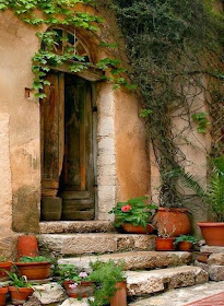 RETRO KIMMER'S BLOG: MORE BEAUTIFUL EUROPEAN DOORS