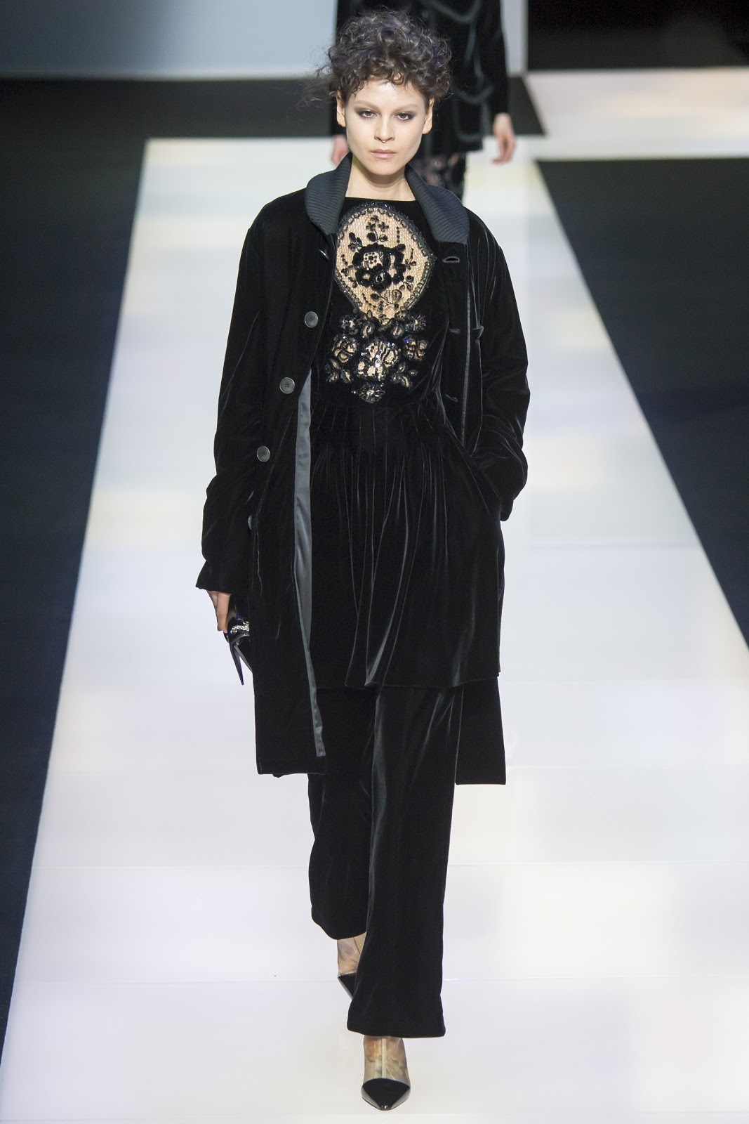 Fashion Runway | 'Black Velvet', the new Giorgio Armani Women’s Fall ...