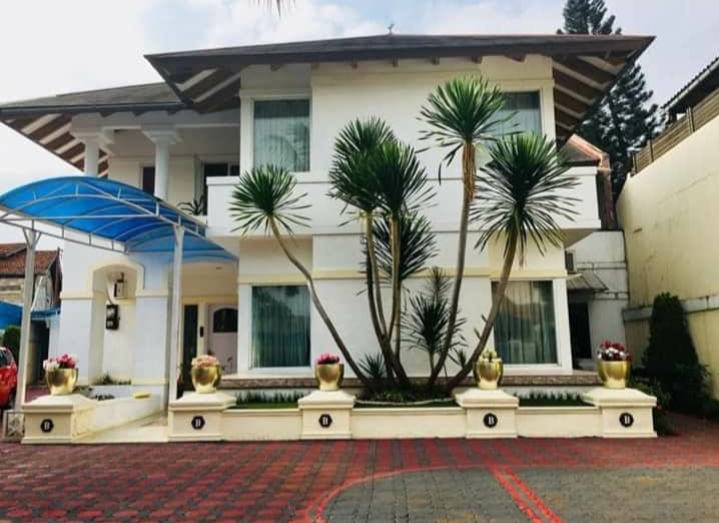 DI JUAL RUMAH MEWAH DAERAH JAKARTA SELATAN - HOME PROPERTY