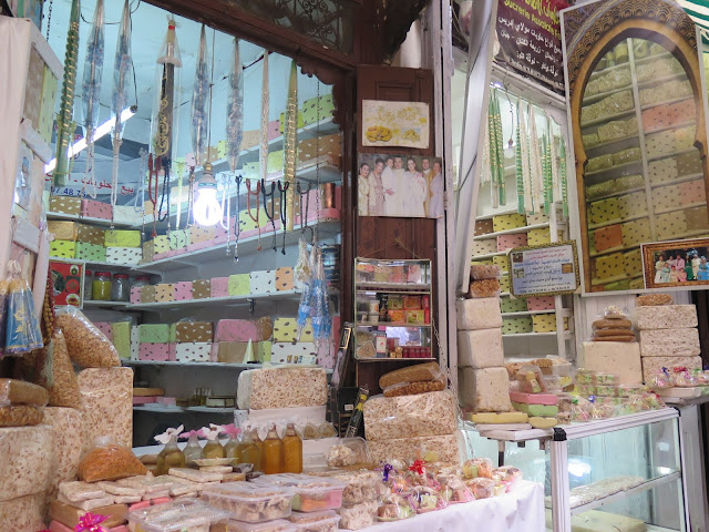 Caramelos de frutos secos en Fez el Bali