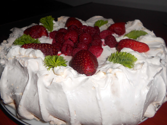 Tort Pavlova