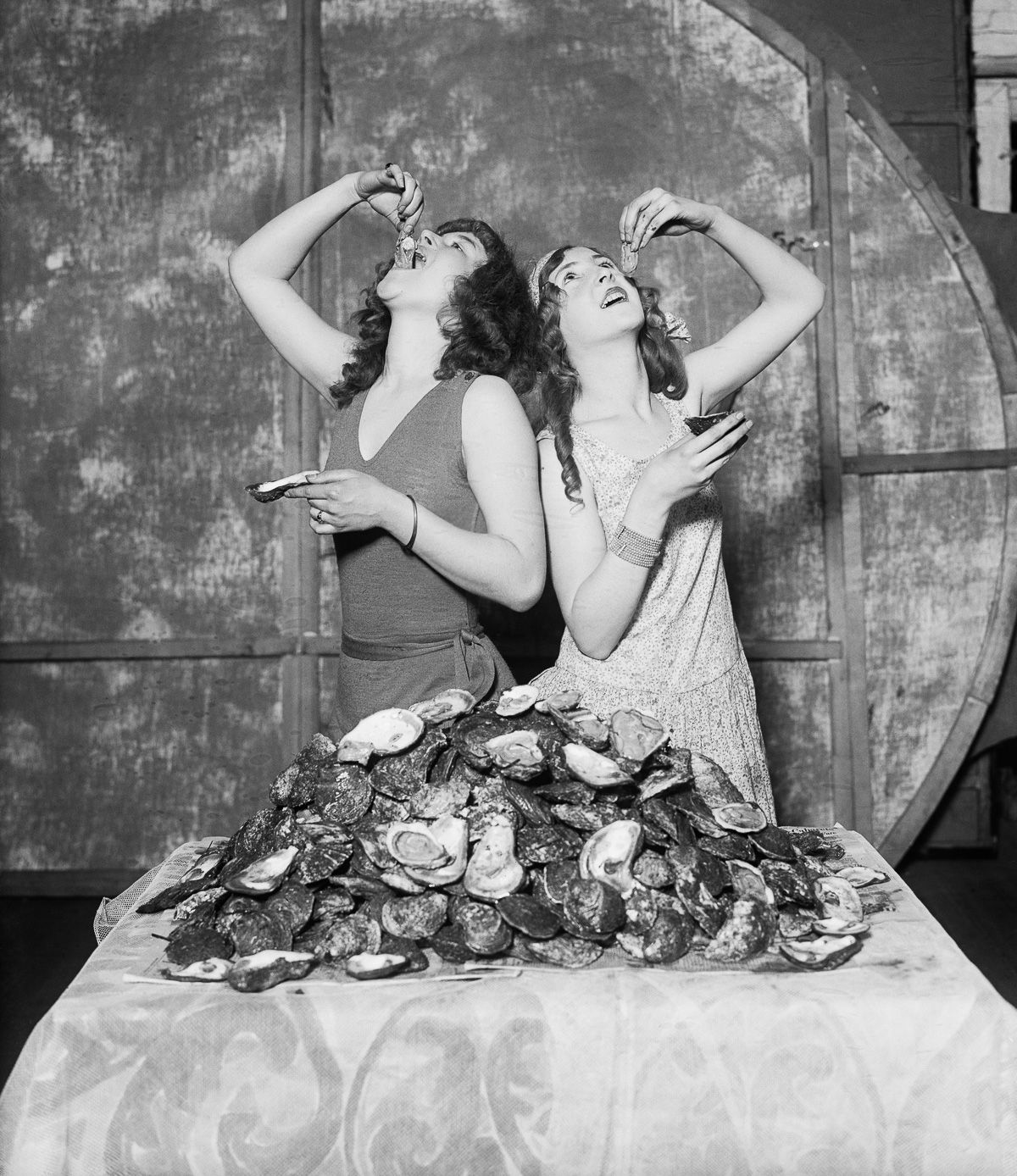22 Amazing Vintage Photographs That Prove Eating Contests Have Been