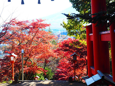 新倉山浅間公園・忠霊塔