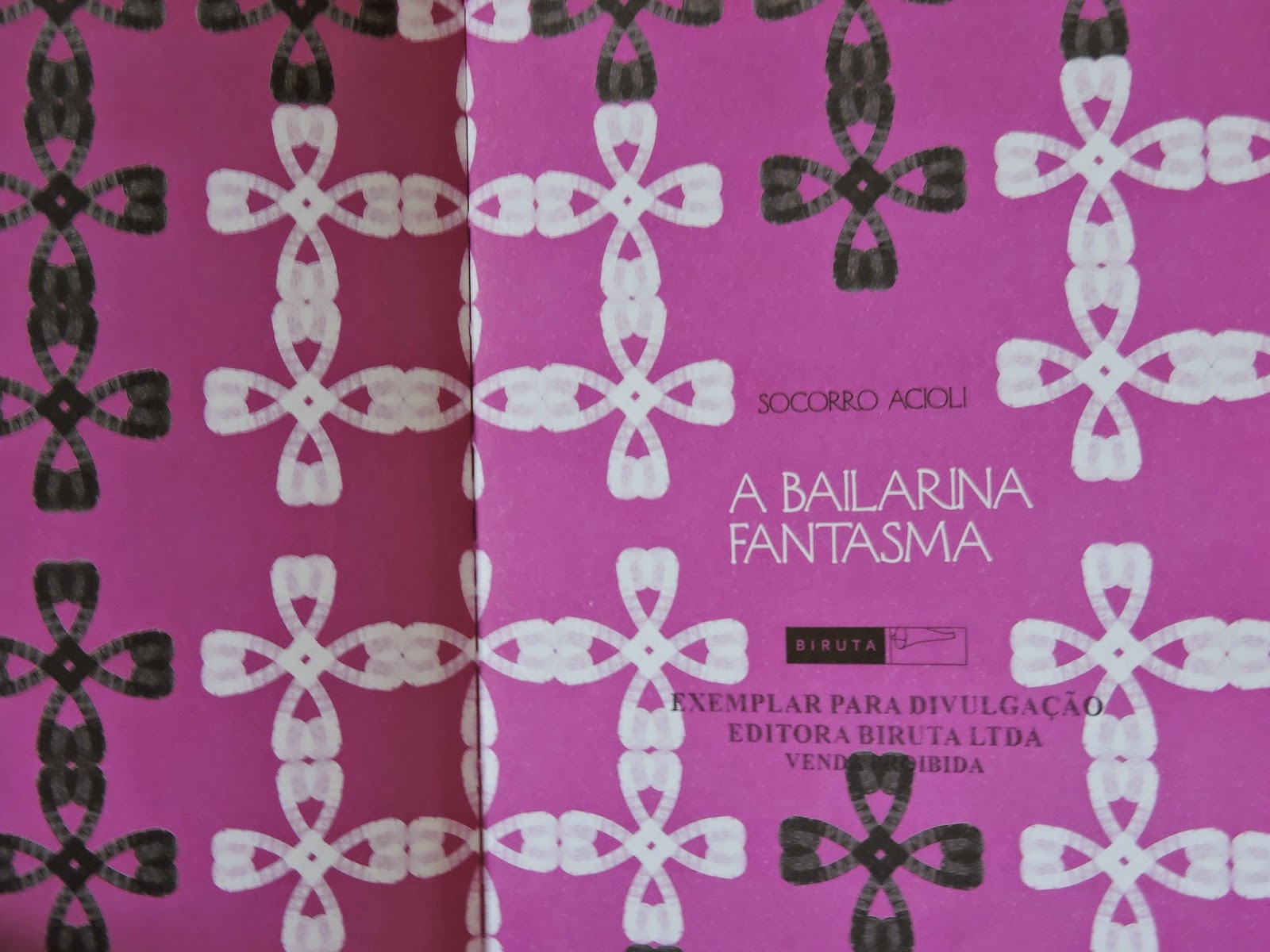 vivendo no infinito: Resenha: A bailarina Fantasma - Socorro Acioli