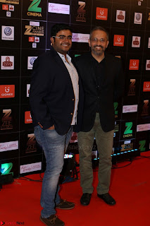 Gauhar Khan at Zee Cine Awards 2017 Video + Pics