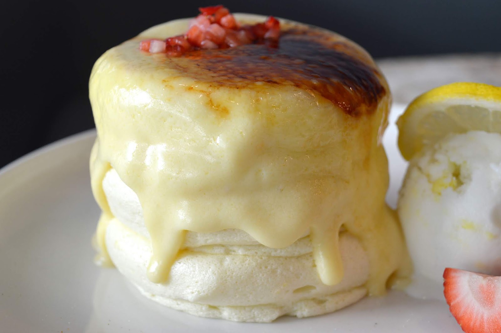 Trying Souffle Pancakes at Fufu Pancake Cafe in Vancouver