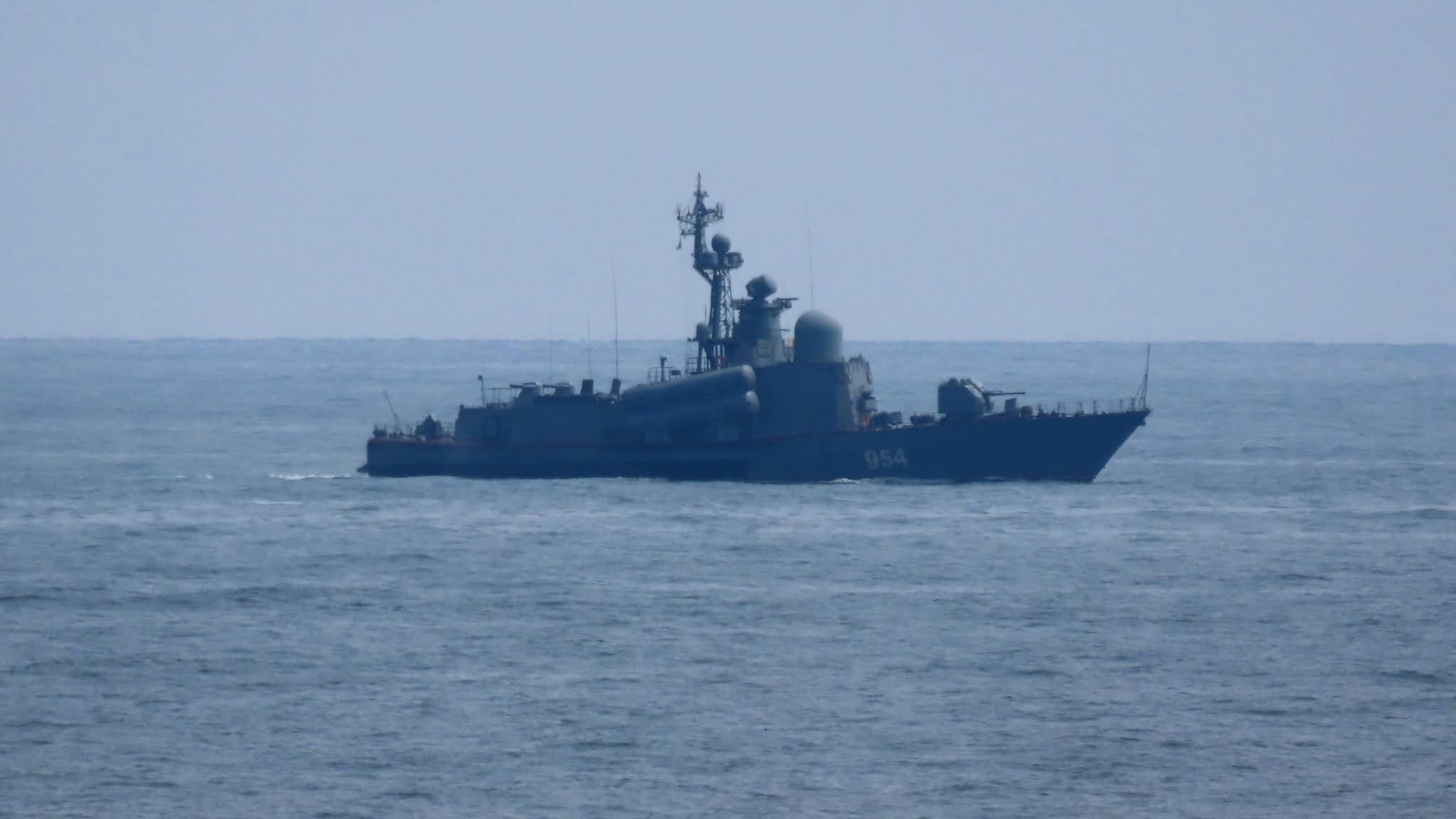 Блог Владимира Пелевина: Сторожевой корабль "Ладный" (861) и ракетный