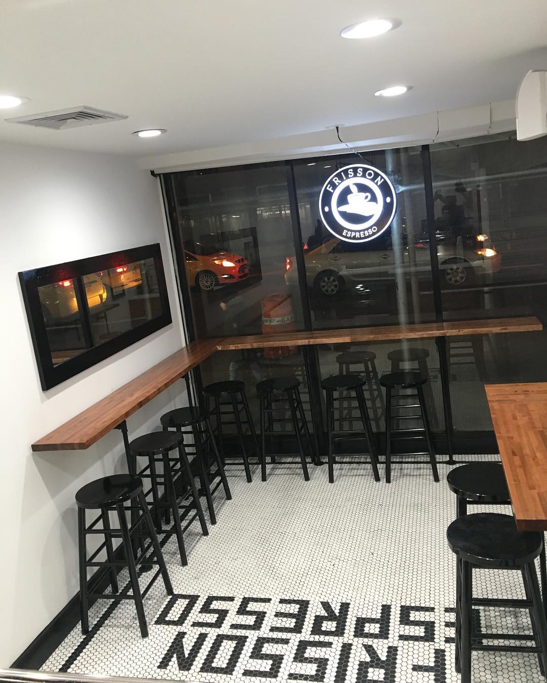 EV Grieve Frisson Espresso opens today on 3rd Avenue