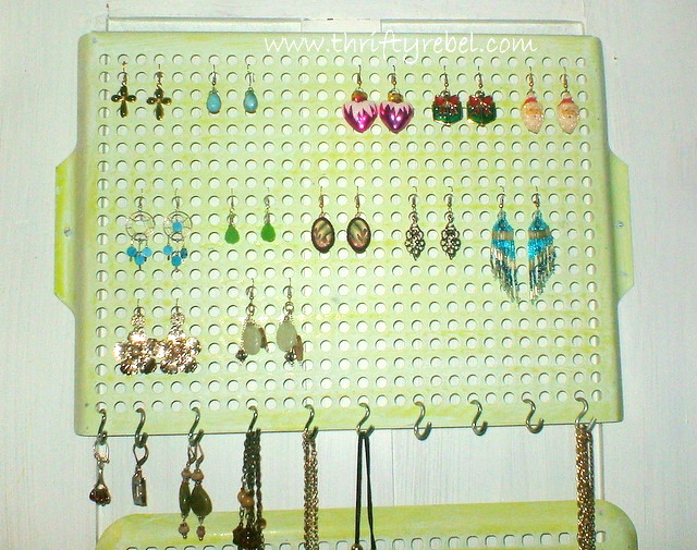 DIY Vintage Cooking Grills into Jewelry Organizers Thrifty Rebel Vintage
