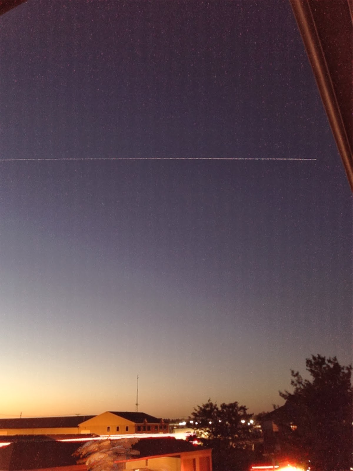 Photo of the Space Station on iPhone [Stellar Neophyte Astronomy Blog]