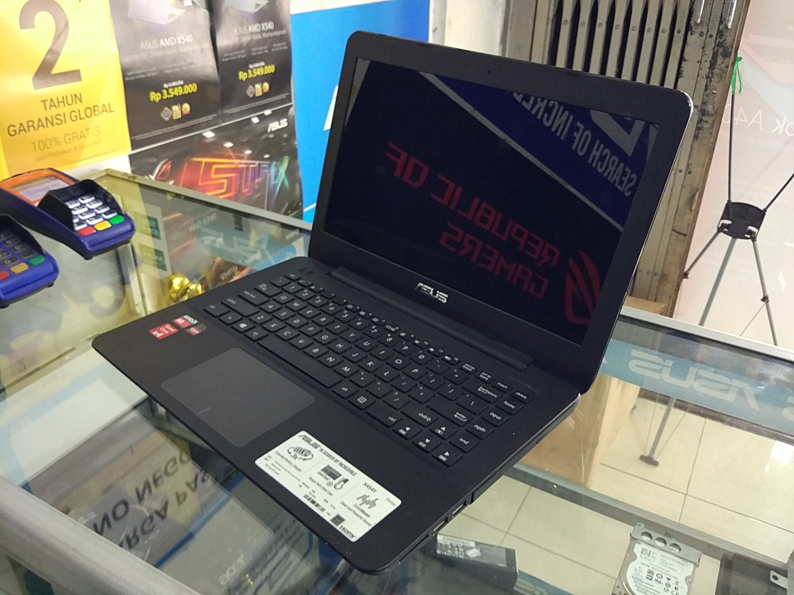 Asus x540y. E1 7010 with radeon r2 graphics. E1 7010 with radeon r2 graphics. ноутбук asus x540l. E1-7010.