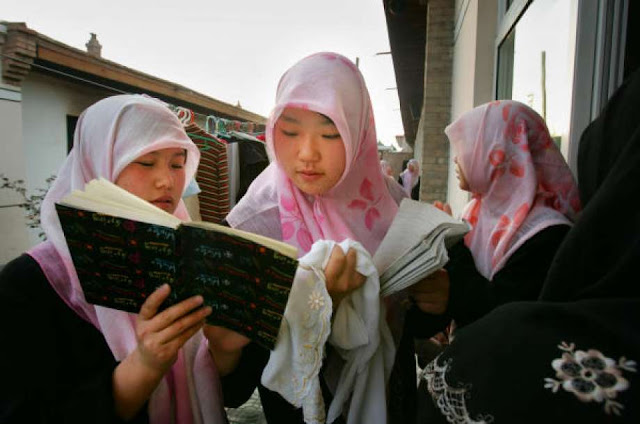 Ketahuan Unduh Alquran China Tindas 40 Ribu Muslim Uighur
