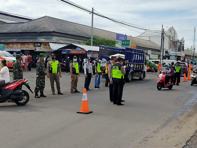 Koramil 07 Matesih Gelar Operasi Yustisi Gabungan Bersama Polsek dan Satpol PP